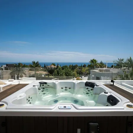 Readhostprofile Before Request! # Luxury 6-bedroom With Pool Appartement