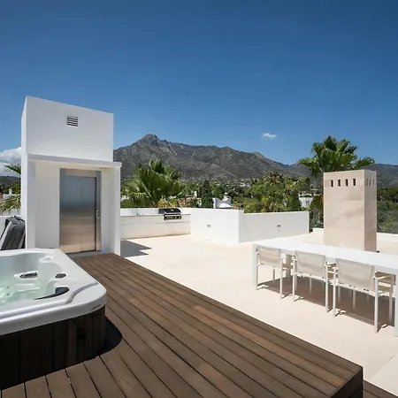 Readhostprofile Before Request! # Luxury 6-bedroom With Pool